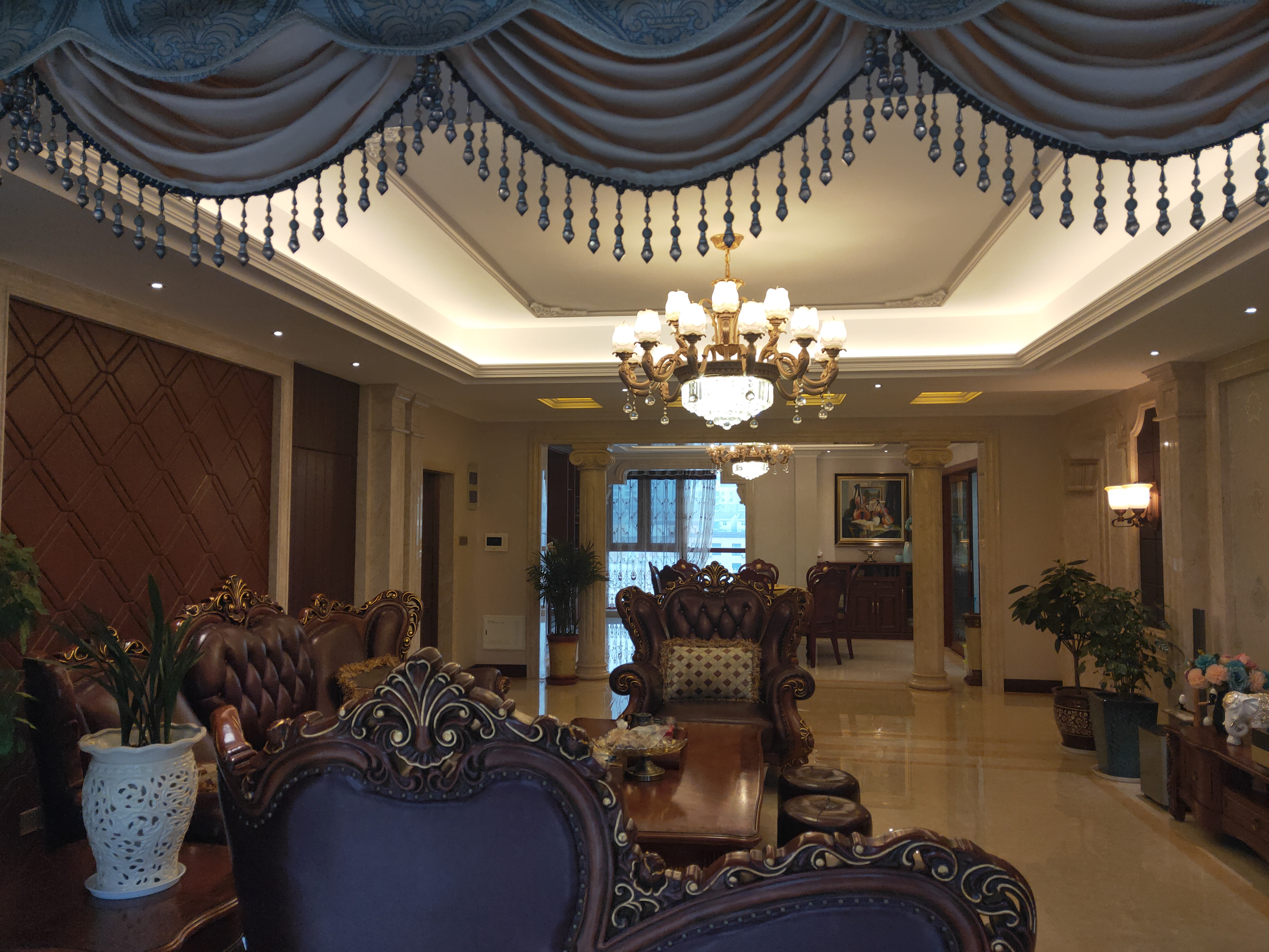 新城一号复式小洋楼，豪装现房，可直接办一手证！