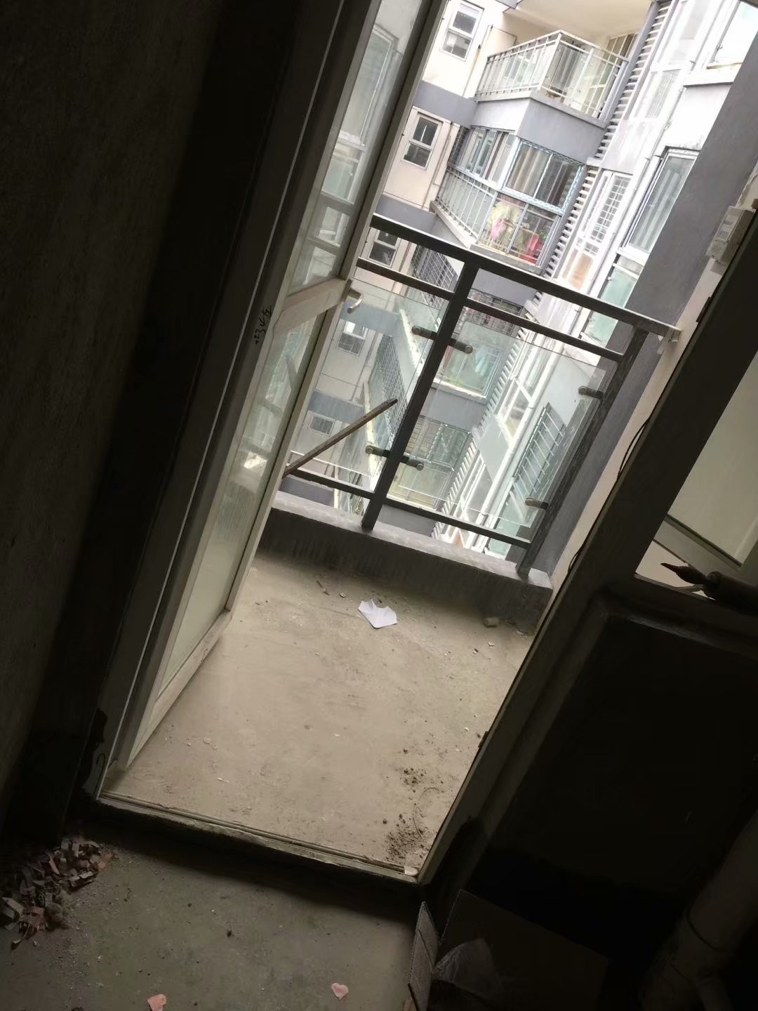 福星城3房毛坯出租可办公可仓库长租价格可商量