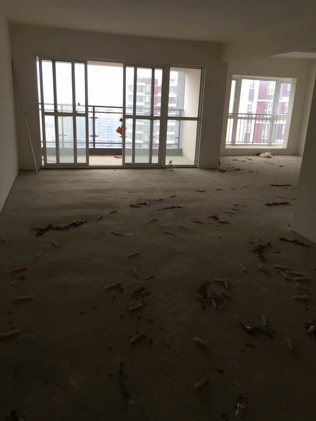 福星城3房毛坯出租可办公可仓库长租价格可商量