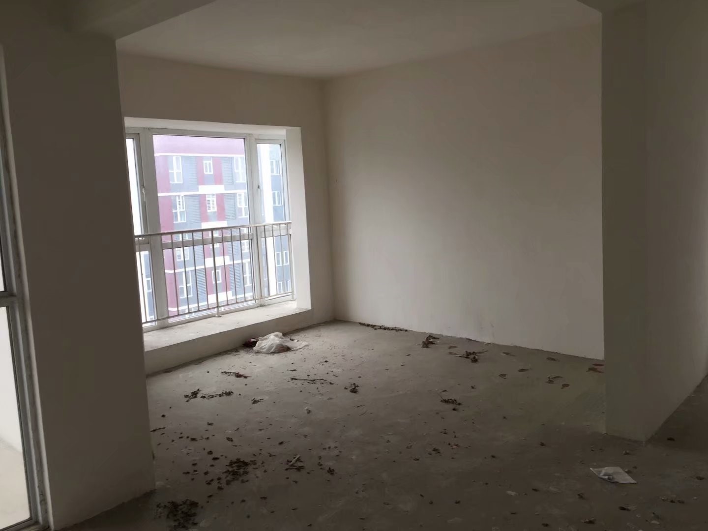 福星城3房毛坯出租可办公可仓库长租价格可商量