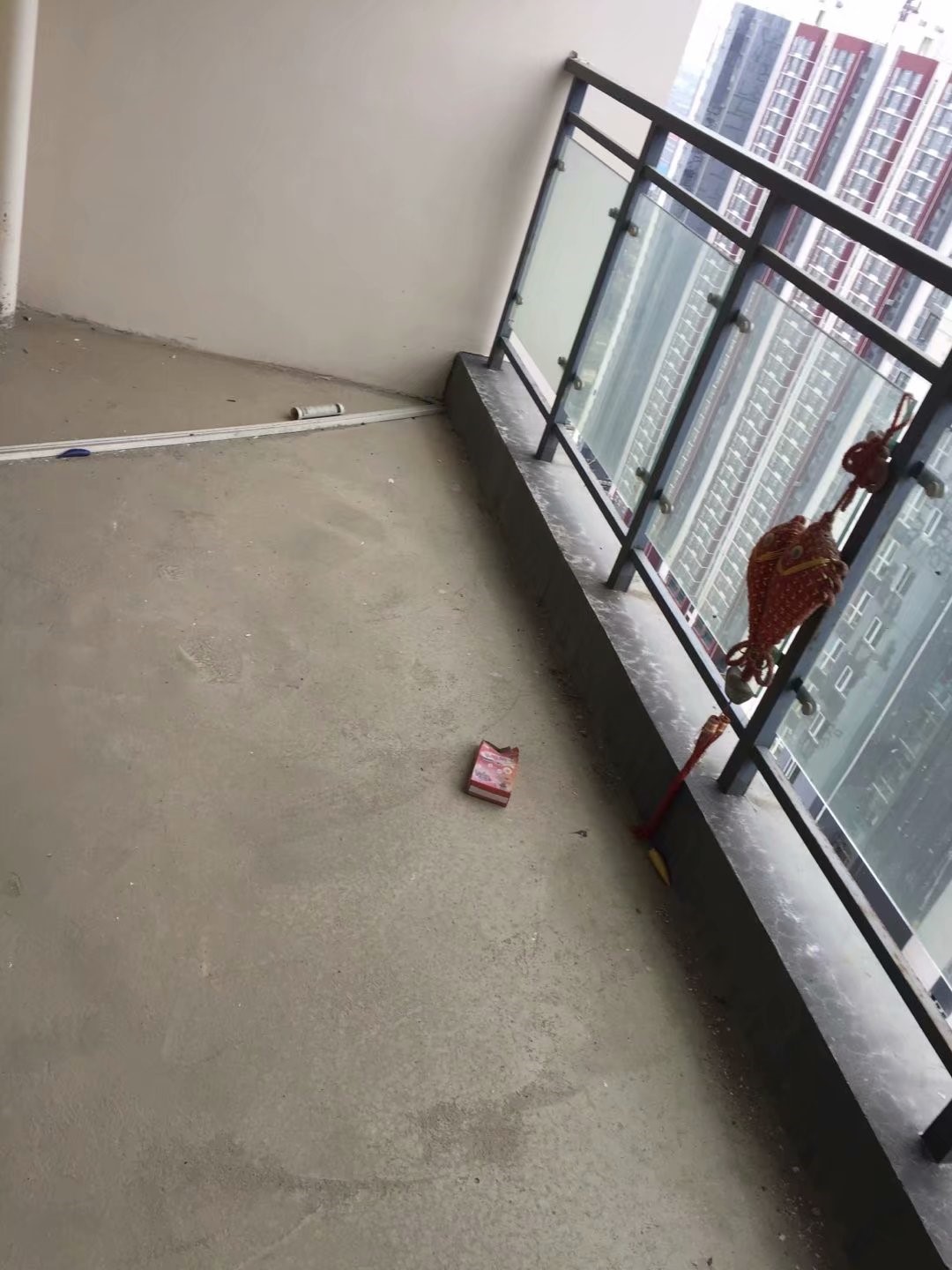 福星城3房毛坯出租可办公可仓库长租价格可商量