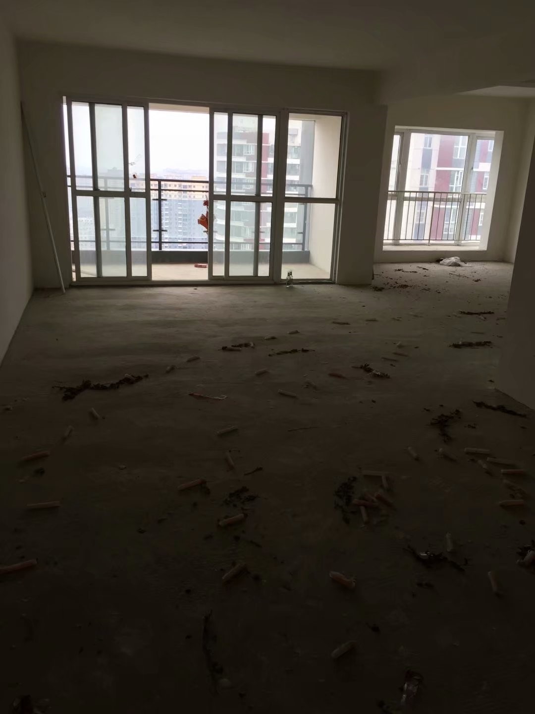 福星城3房毛坯出租可办公可仓库长租价格可商量