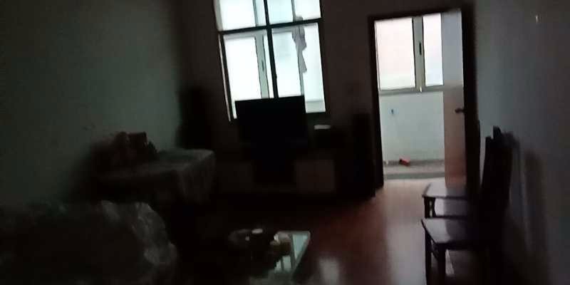 鸣宇尚城对面轴承厂宿舍大三居出租