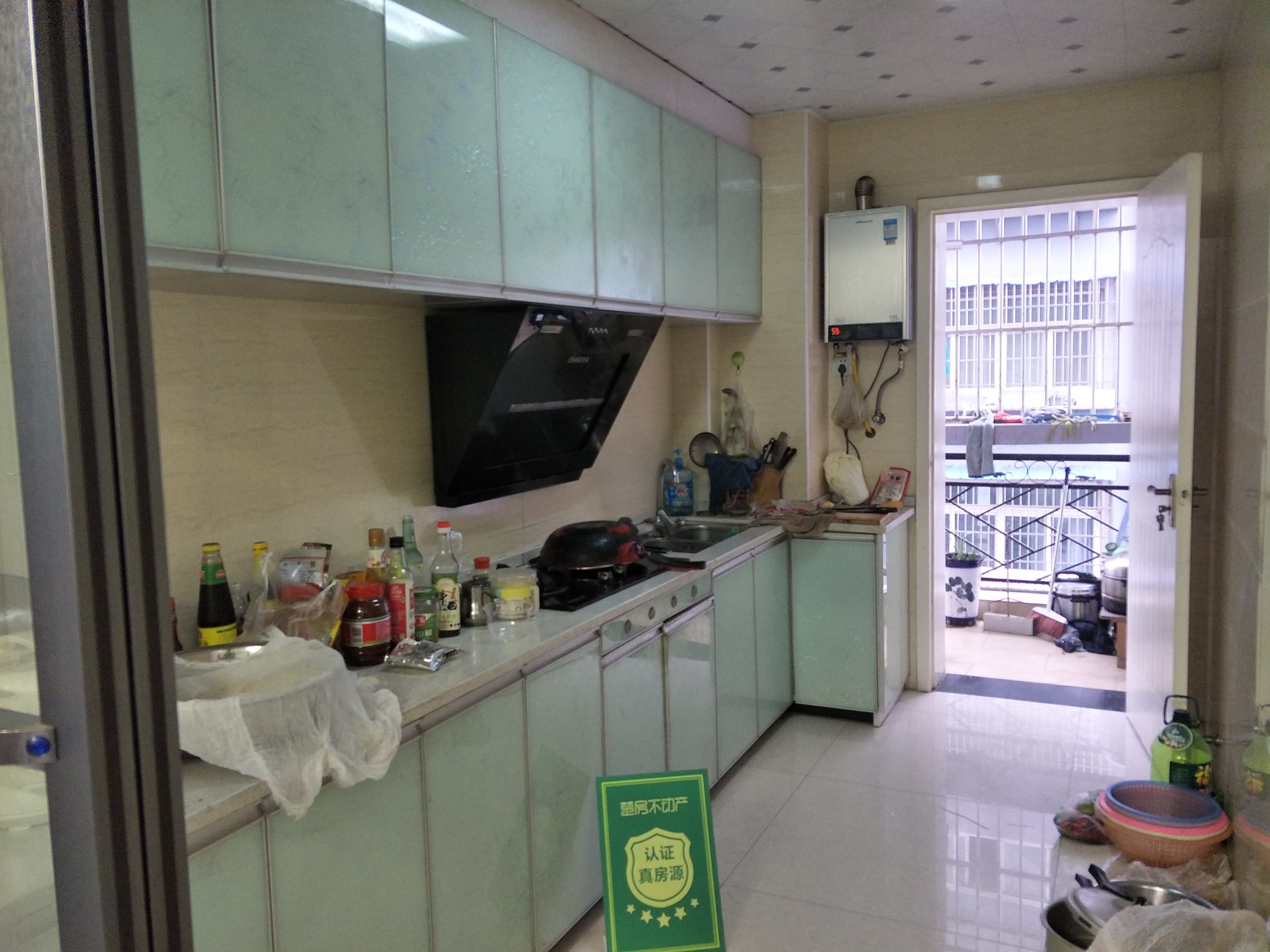 仙桃大道旁城西恒迪国际精装三房家电全送产证齐全房龄新楼层好！！