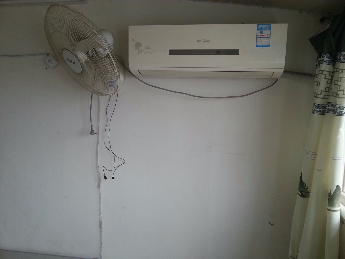 复州花园雅竹园3室2厅出租