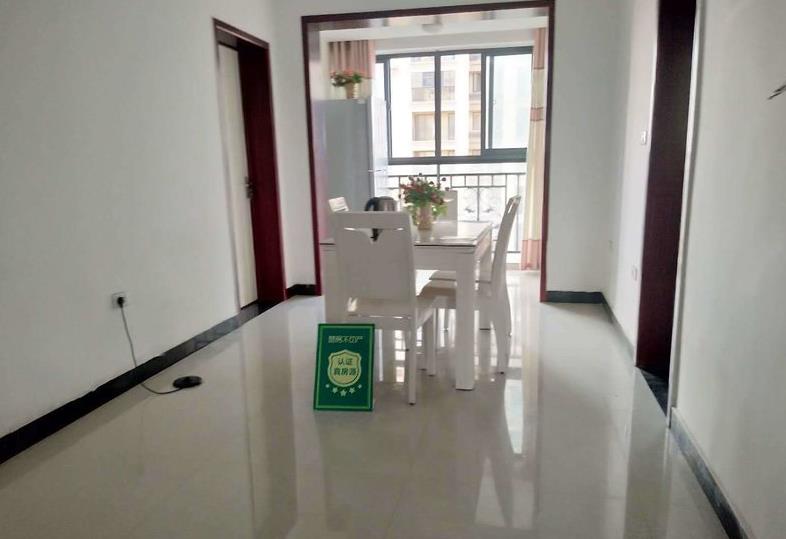 绿地华庭装修复式南北通透诚意出售