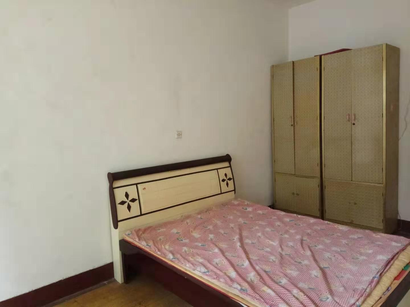 大洪小区二室一厅一厨一卫南北通透便宜出租