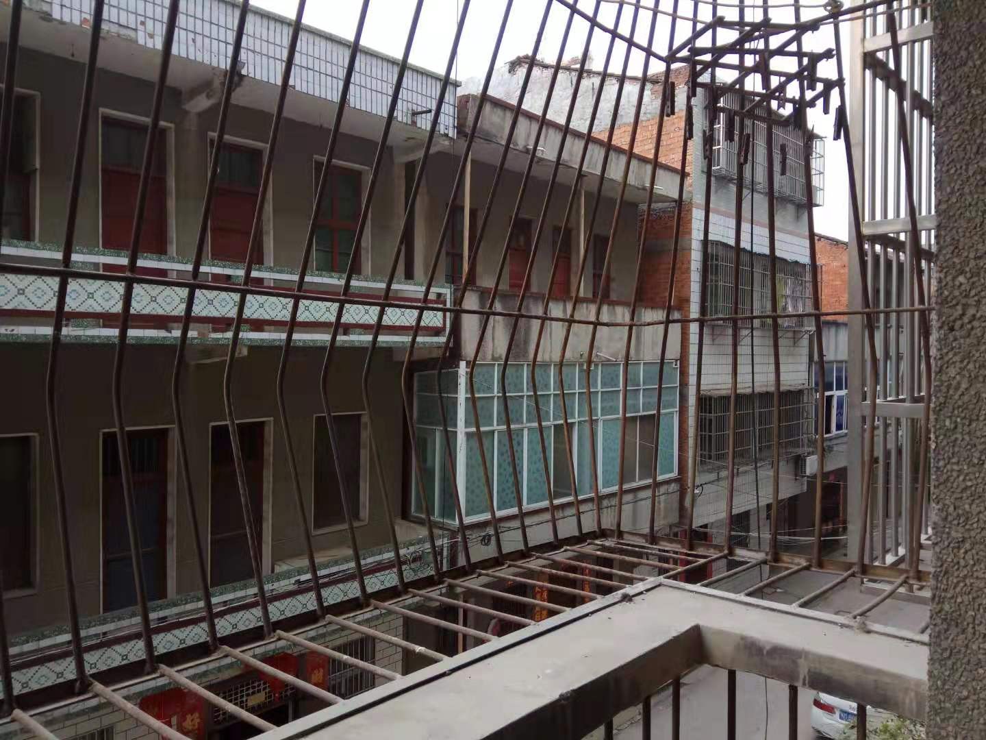 大洪小区二室一厅一厨一卫南北通透便宜出租