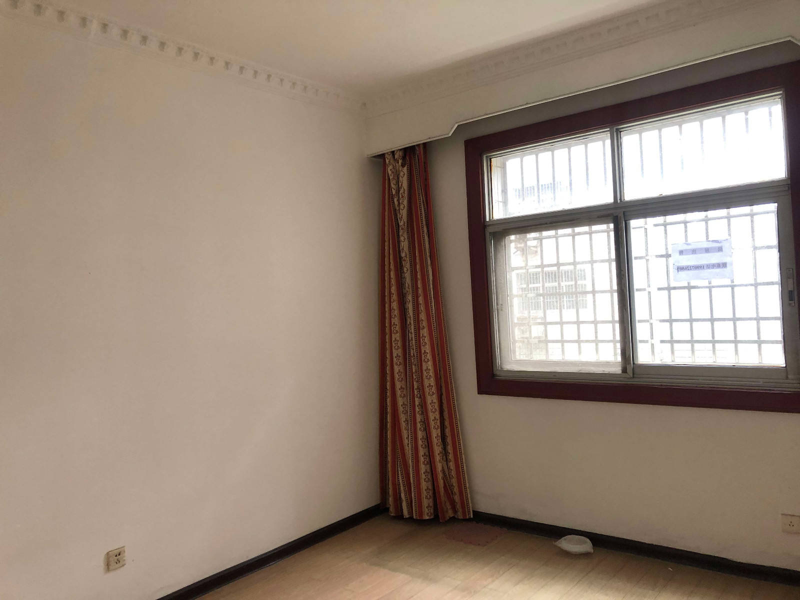  房复州花园一楼南北通透诚心出售