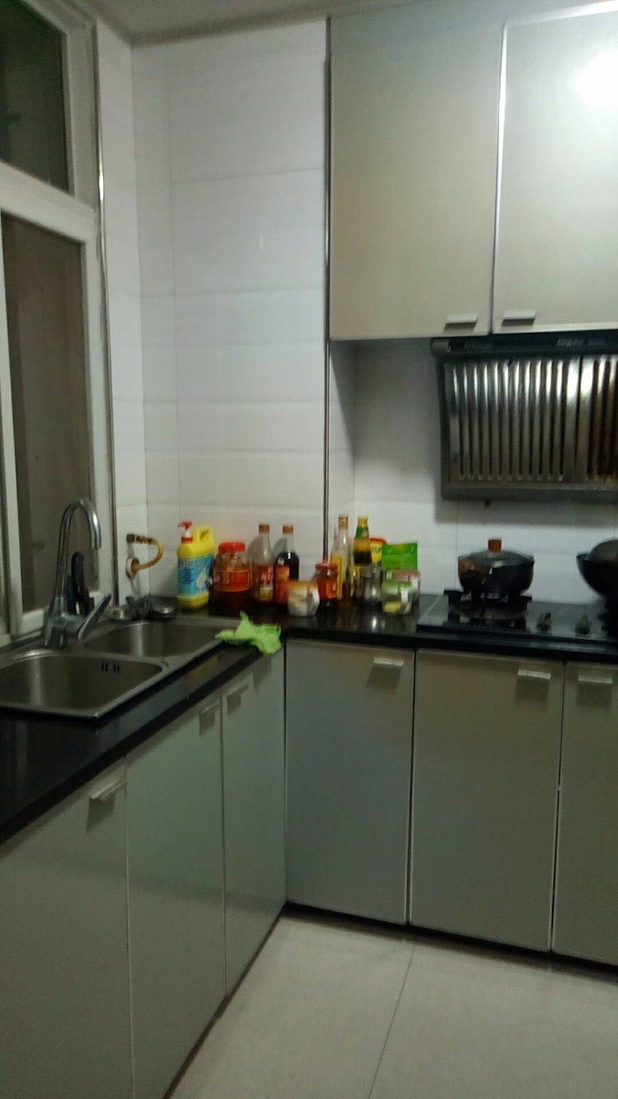 沔中、九中附近，交通便利，