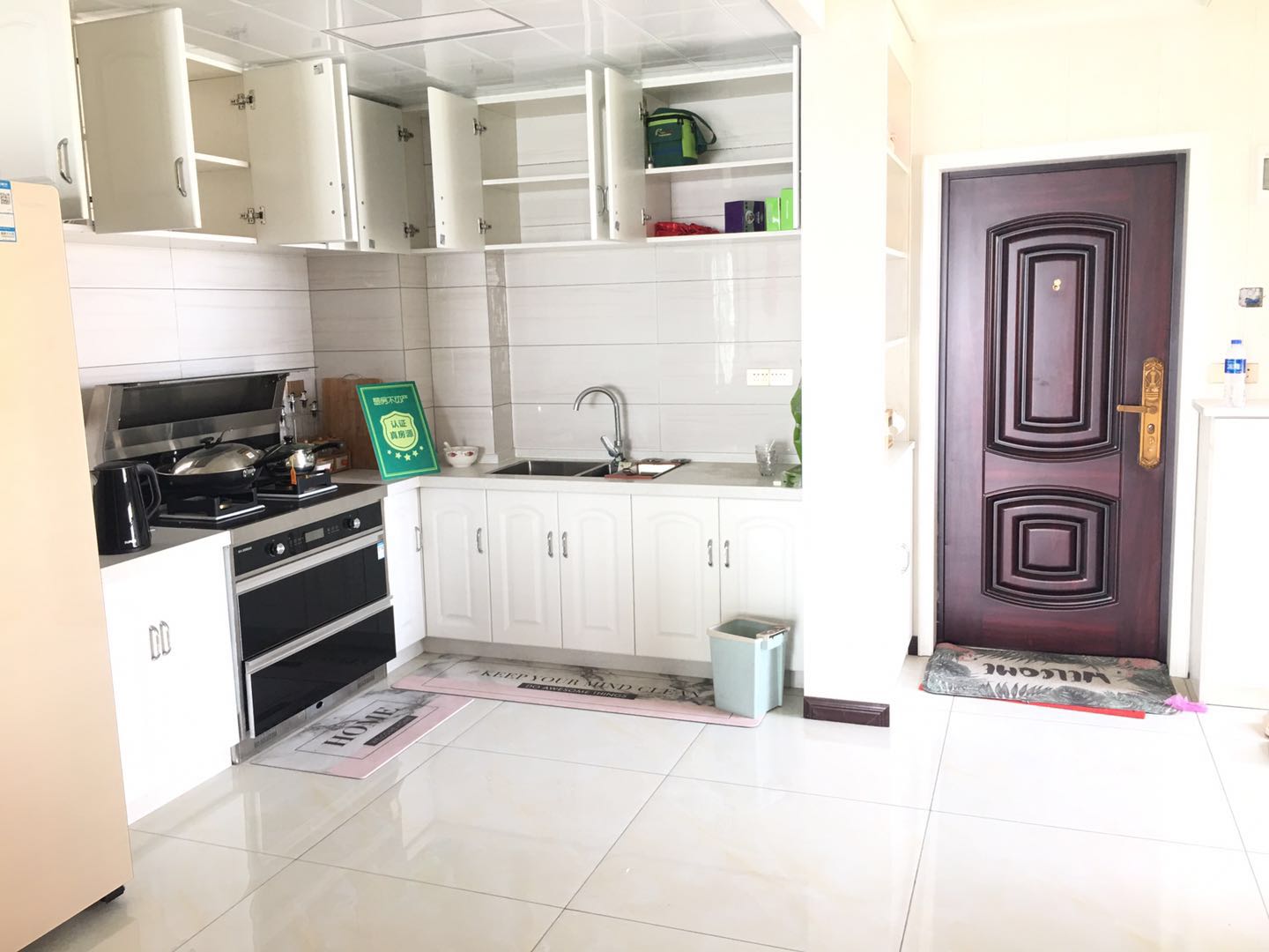 新城一号精装大三房业主新房一直未入住诚意出租！