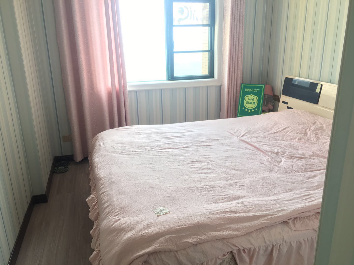 新城一号精装大三房业主新房一直未入住诚意出租！