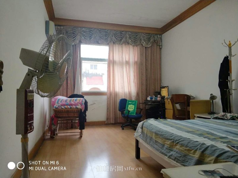 实验二小旁复州花园大三房诚意出售