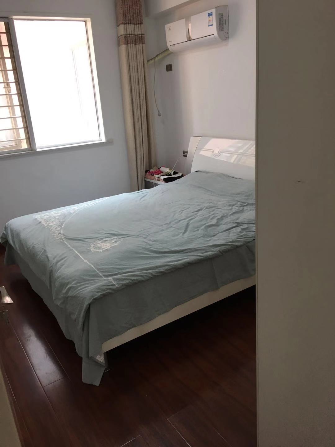 紫金城新出豪装大三房，两证满2！