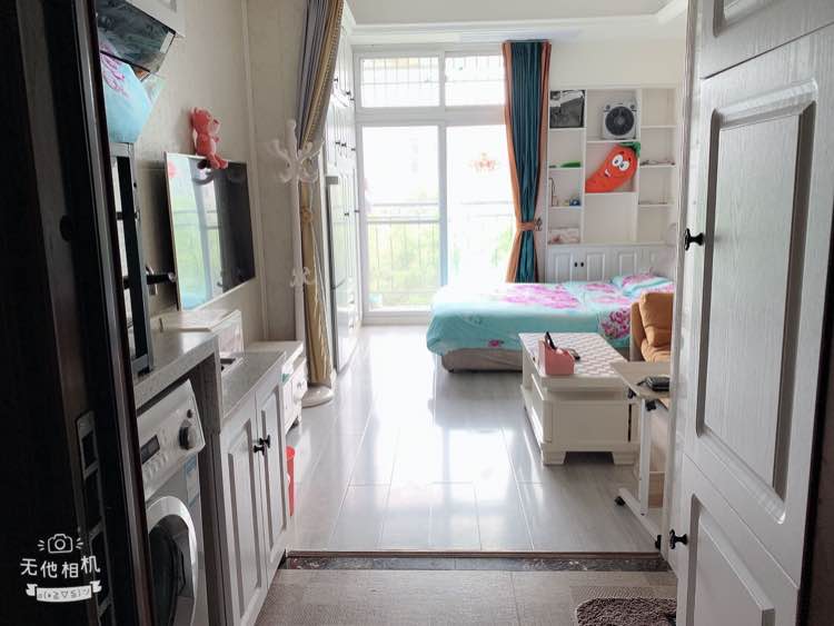 福星公寓！精装修，家电全送！全款20万不接受还价！楼下?️免费停车位！