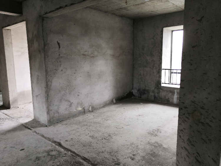 3室2厅2为一入户花园，可以改4室