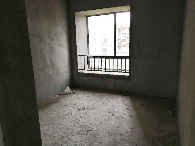 3室2厅2为一入户花园，可以改4室