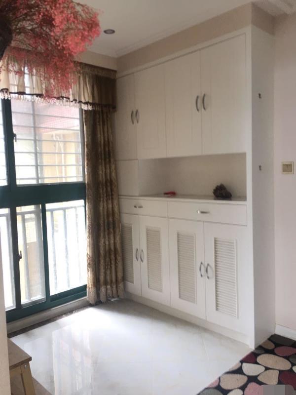 新城一号好楼层精装现房证件满两年拎包入住