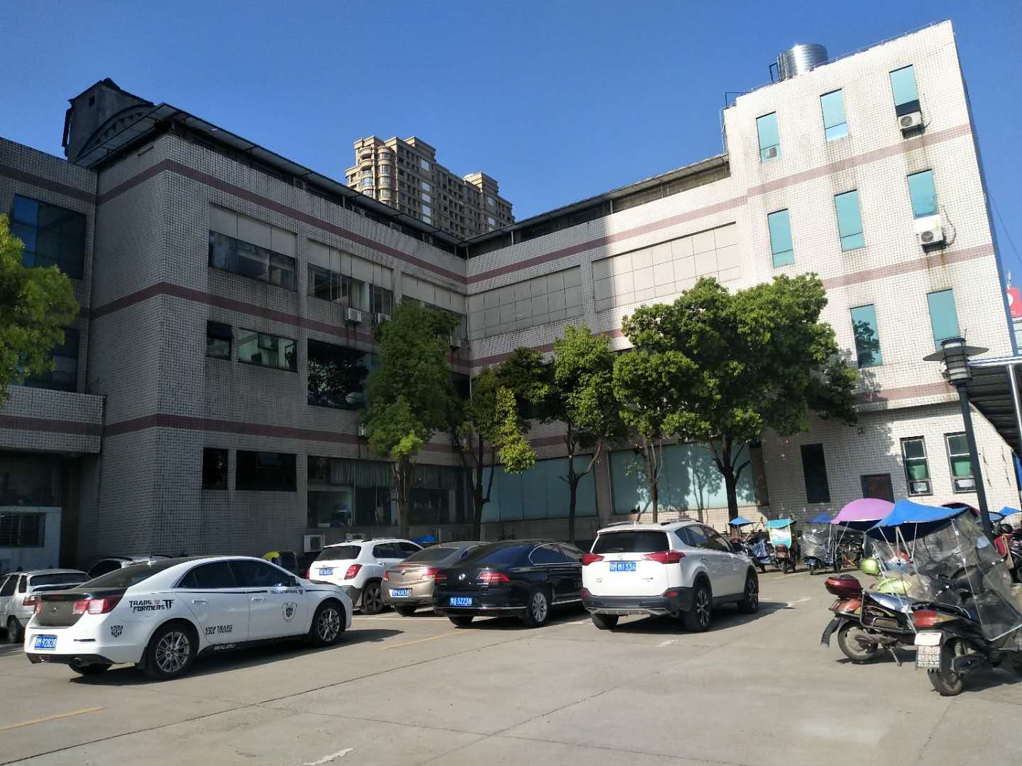 仙桃电信大楼西附楼招租公告（价格面议）