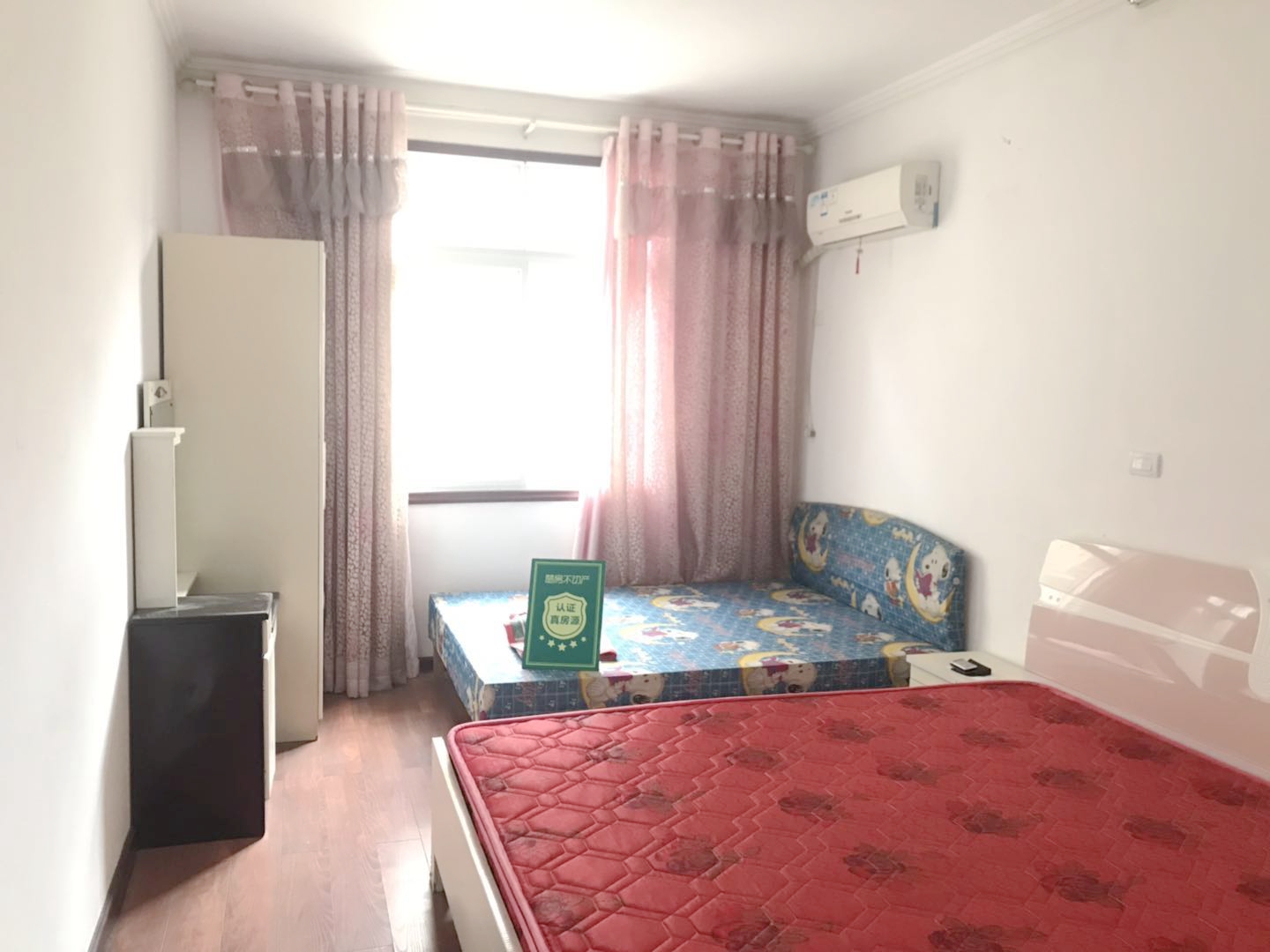 旺福园交通路商城附近大四房拎包入住诚意出售