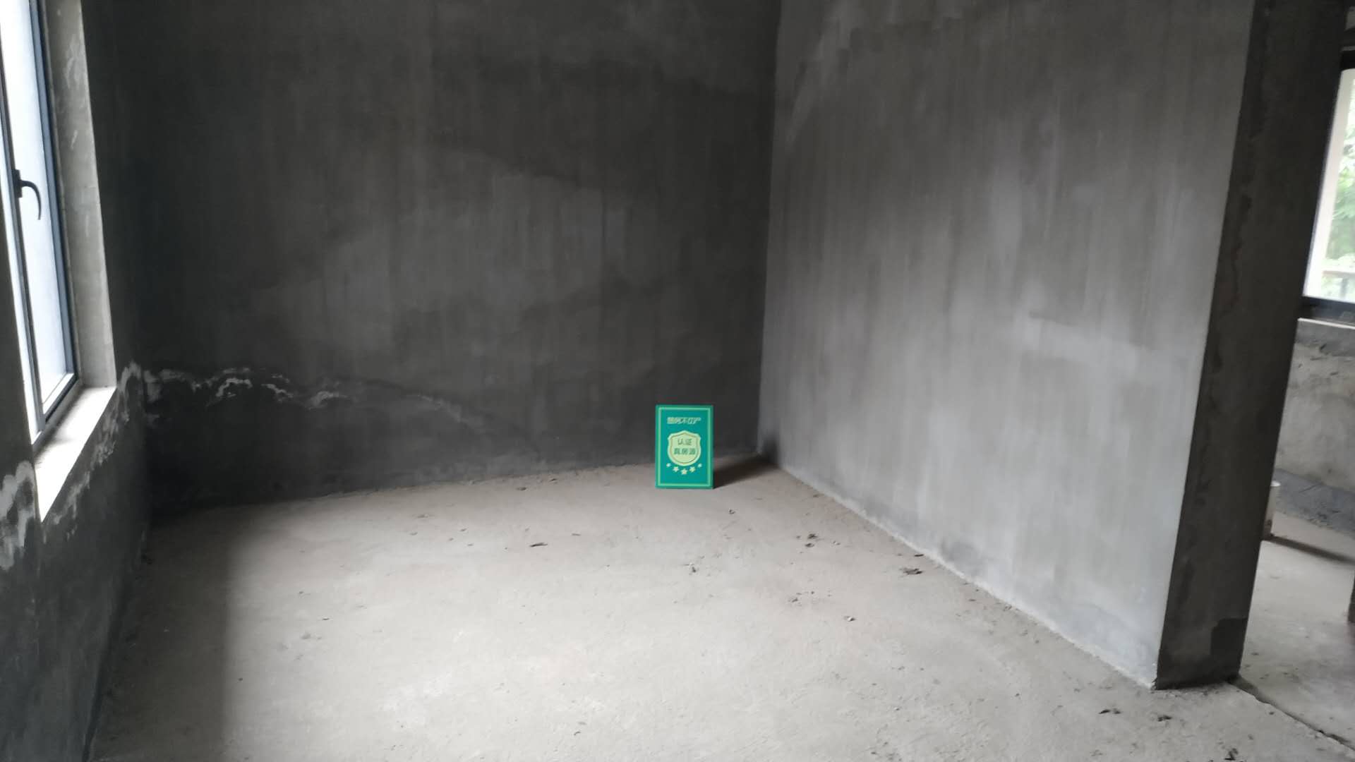 绿地华庭别墅市场稀有别墅诚心出售懂抓机会的来私人花园