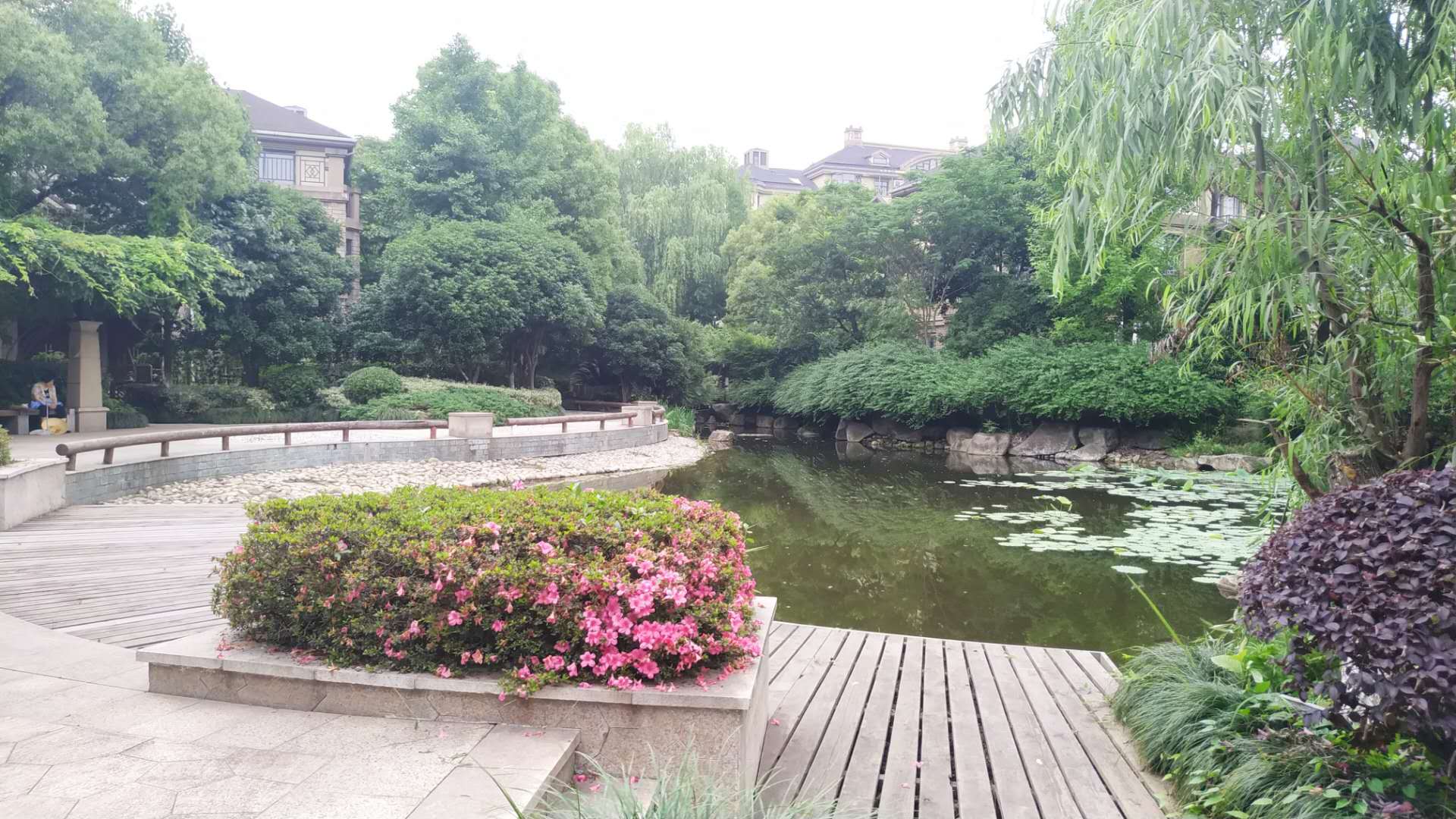 绿地华庭别墅市场稀有别墅诚心出售懂抓机会的来私人花园