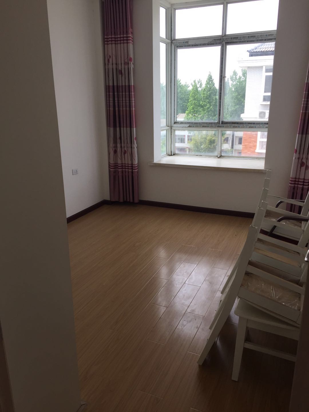 三伏潭朵以花园复式楼出售