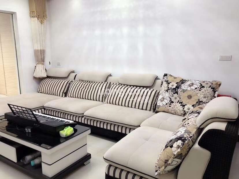 直降4万 房东急售 满庭春精装共暖