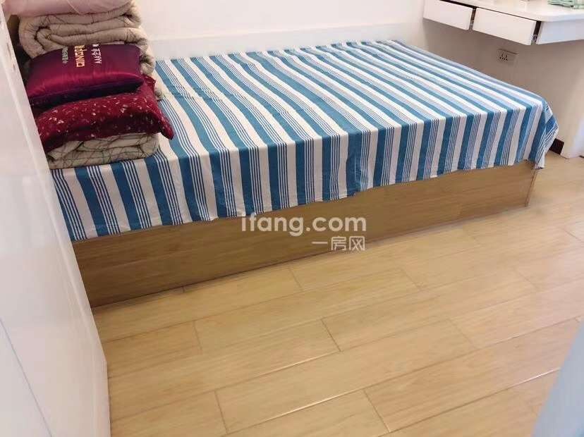 直降4万房东急售满庭春精装共暖