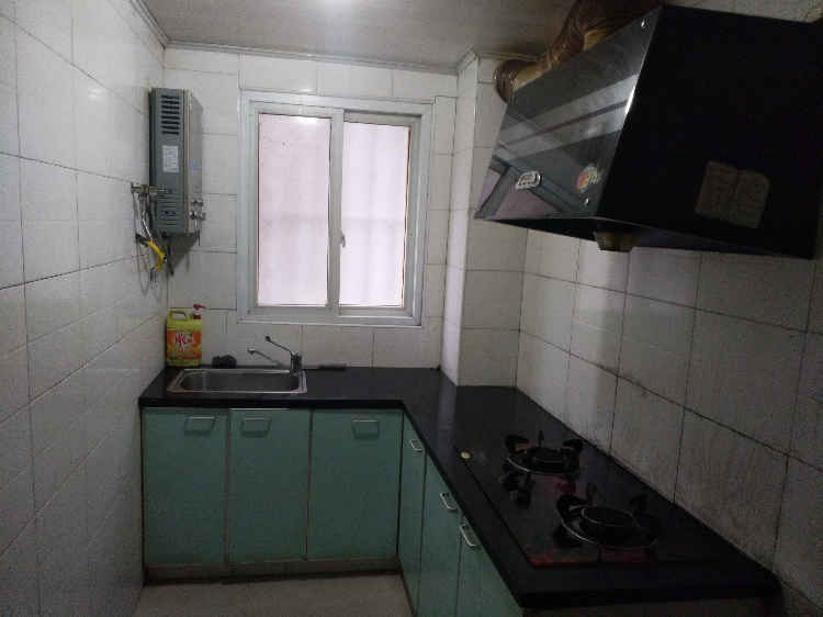 仙桃中学西400米一楼