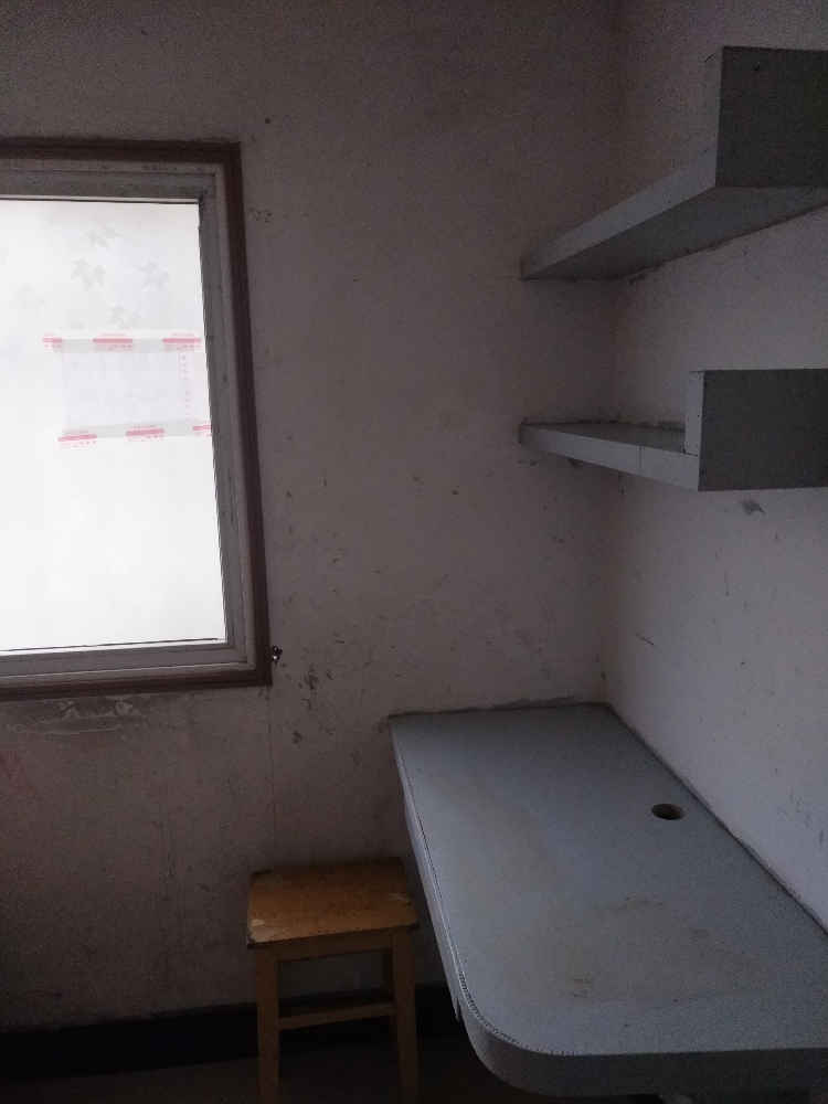 仙桃中学西400米一楼