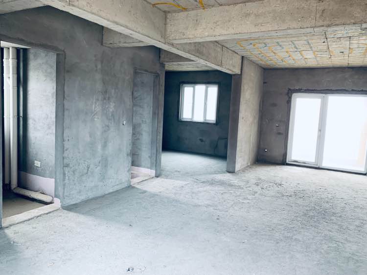 仙桃小学旁满庭春三室二厅二卫