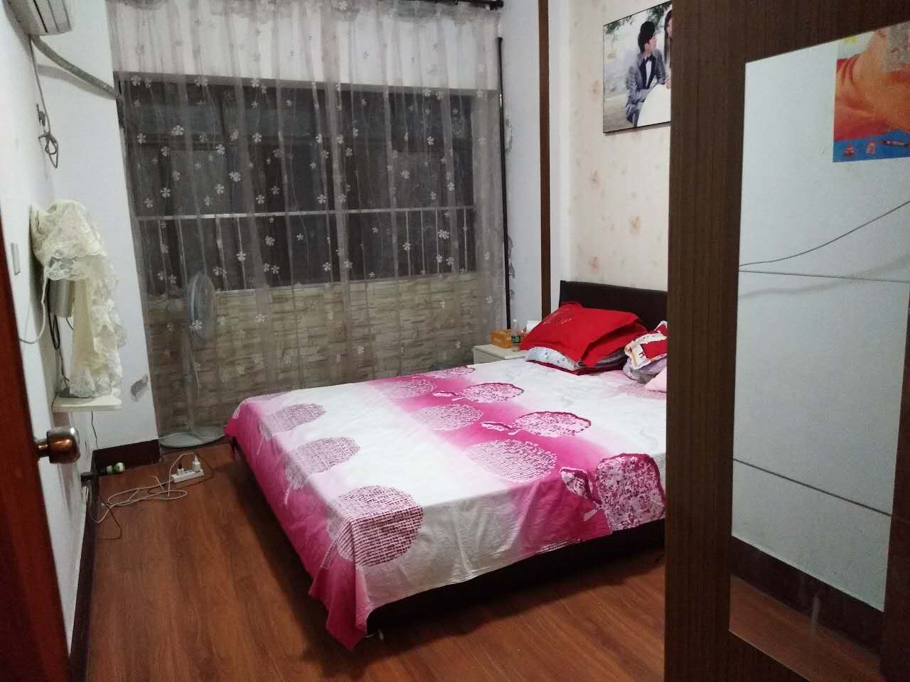 盐业公司宿舍楼地段好可拎包即住