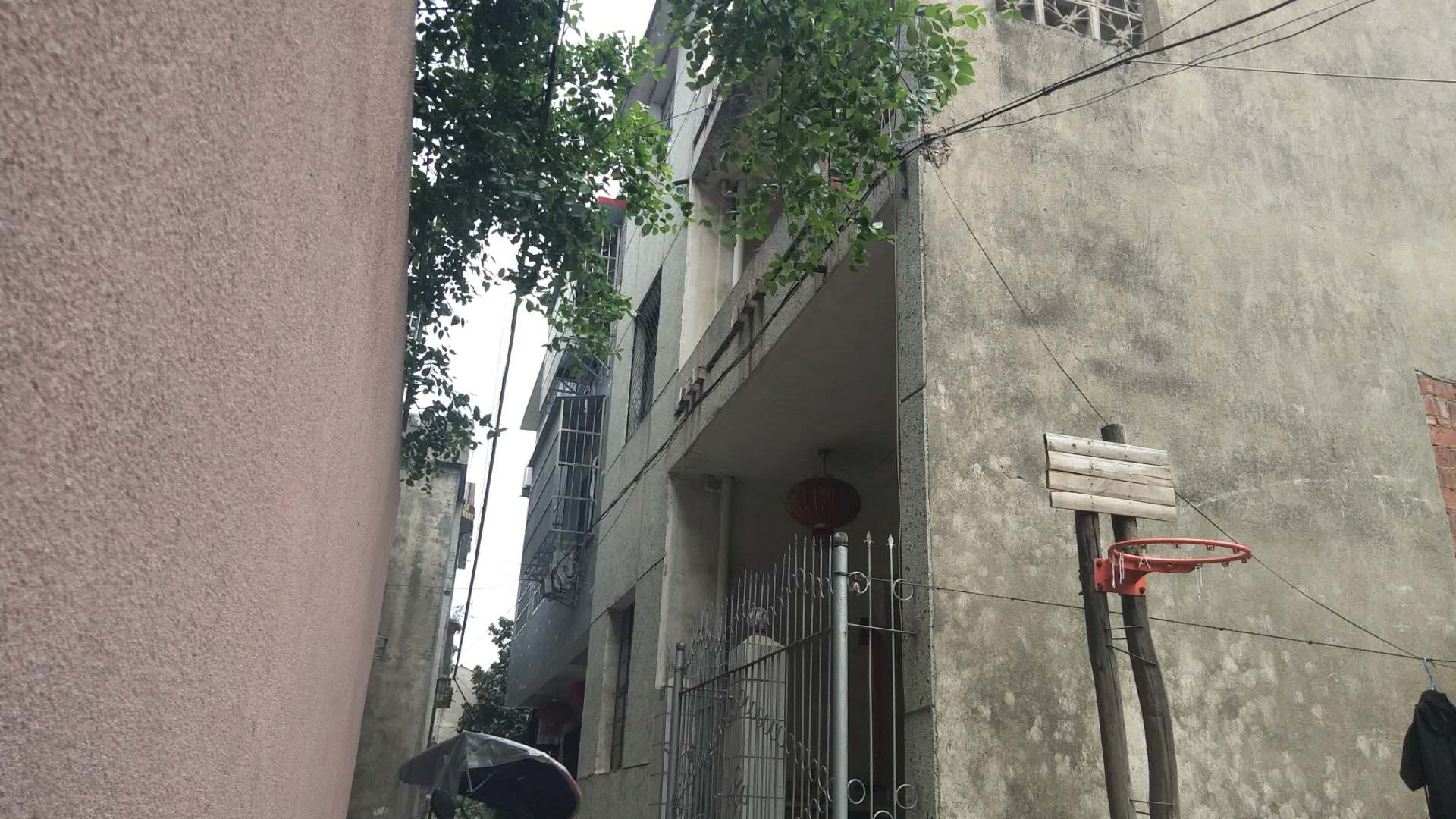 新生街 私房三层大房不一样的住房享受