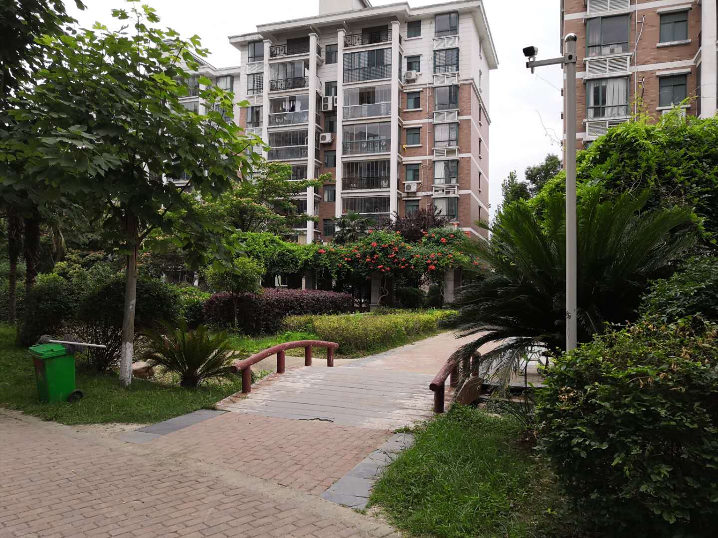 城南明珠豪庭精装修3室2厅南北通透老证后期费用低