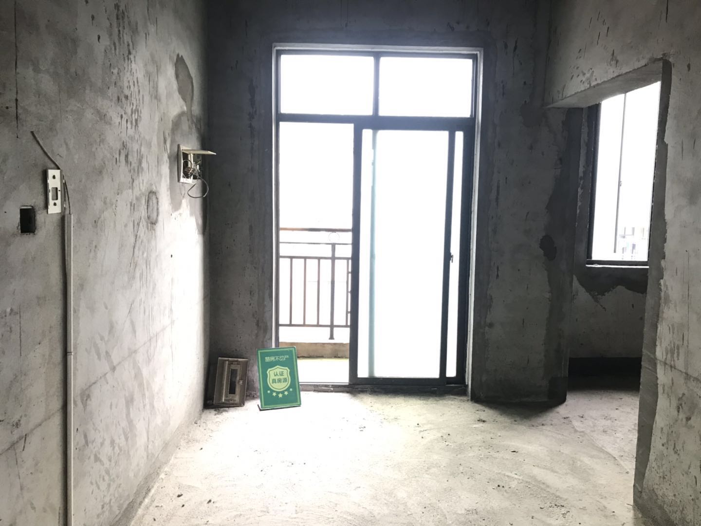 绿地华庭鹿城天然氧吧复式楼毛坯证满两年南北通透诚意出售