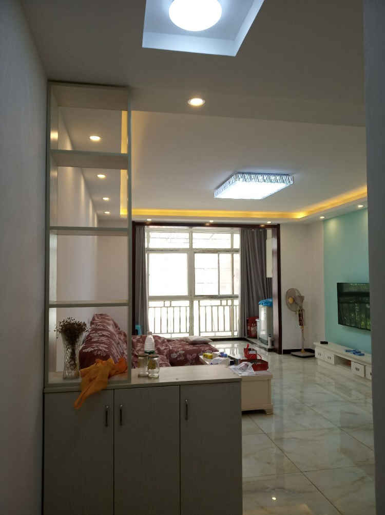 客运总站旁130平精装修