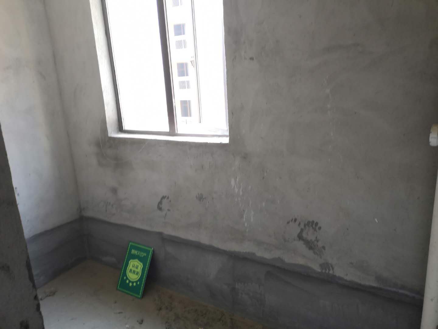 城西绿地香格里拉步梯小洋房毛坯大三房环境优美居住舒适度高享受惬意生活