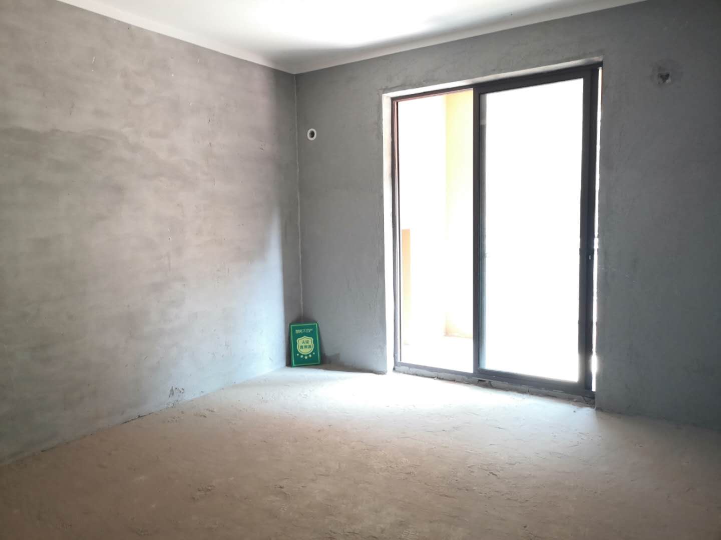 城西绿地香格里拉步梯小洋房毛坯大三房环境优美居住舒适度高享受惬意生活