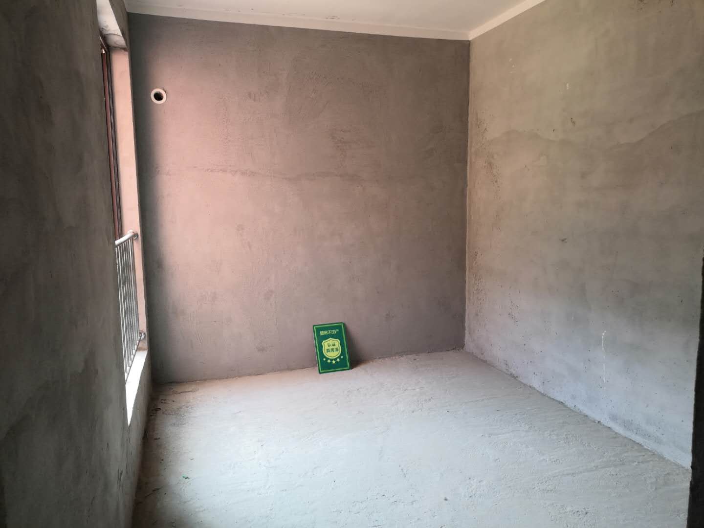 城西绿地香格里拉步梯小洋房毛坯大三房环境优美居住舒适度高享受惬意生活