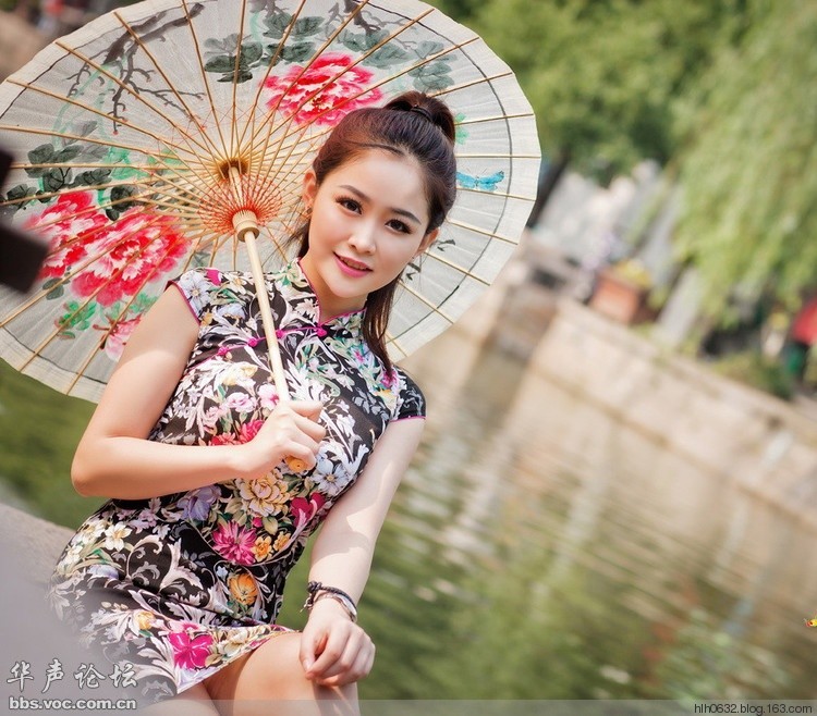 仙桃中百广场与沃尔玛之间