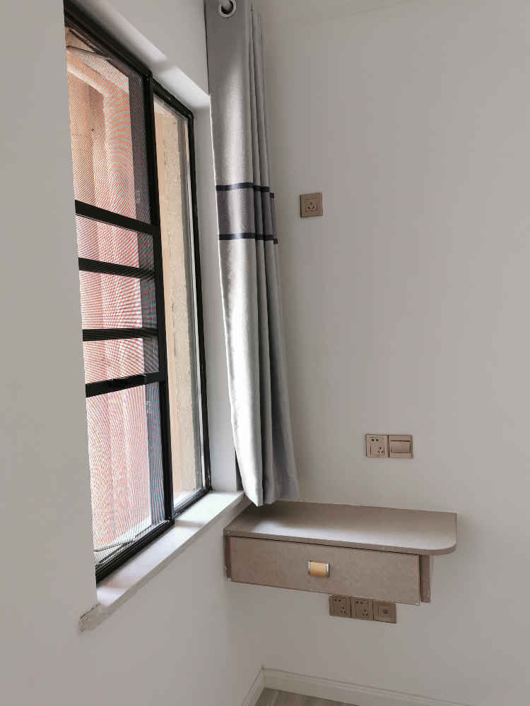 环境优雅，全新装修，适合居家和陪读