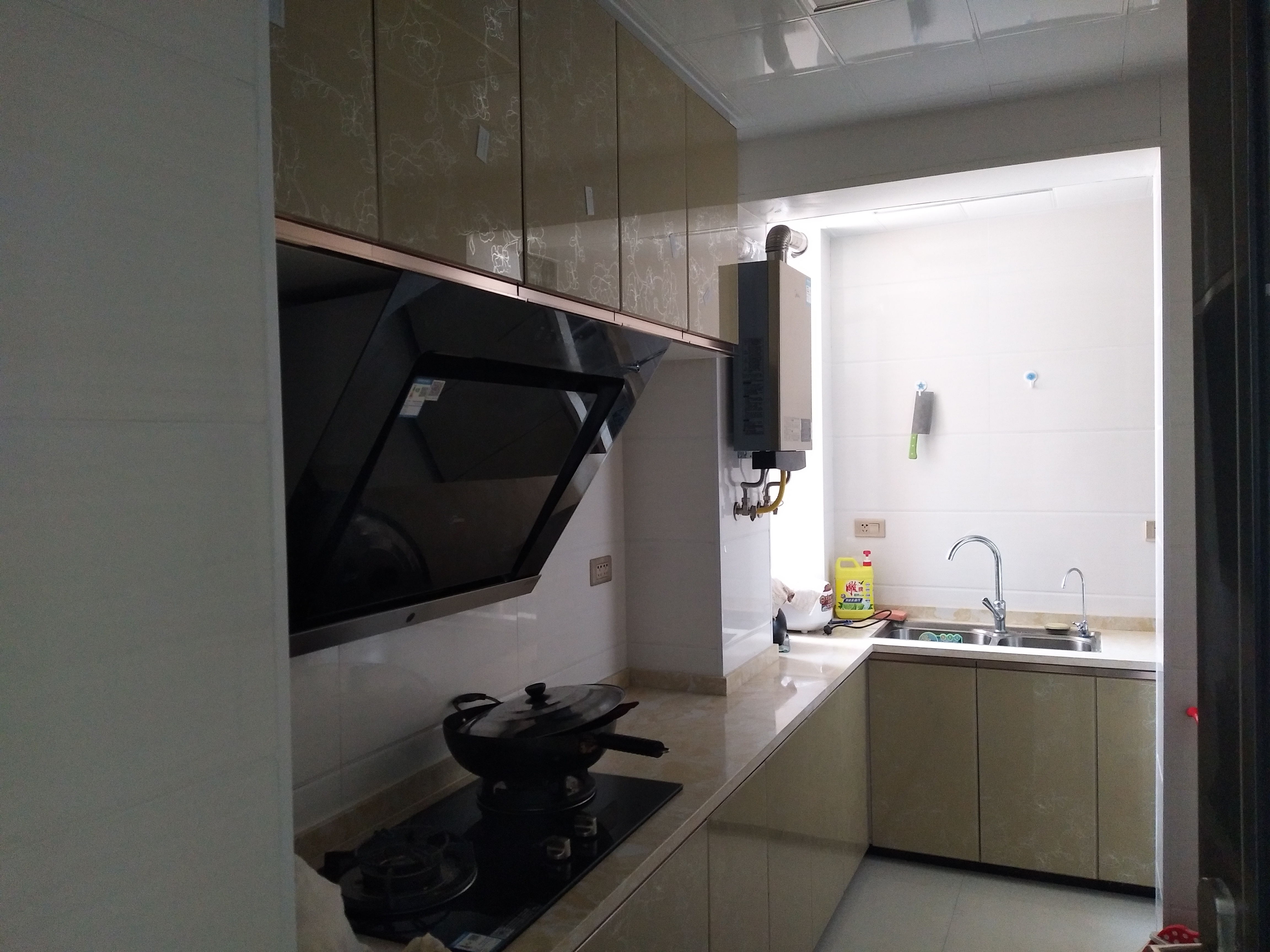 新街精装两房未住好楼层价格美丽