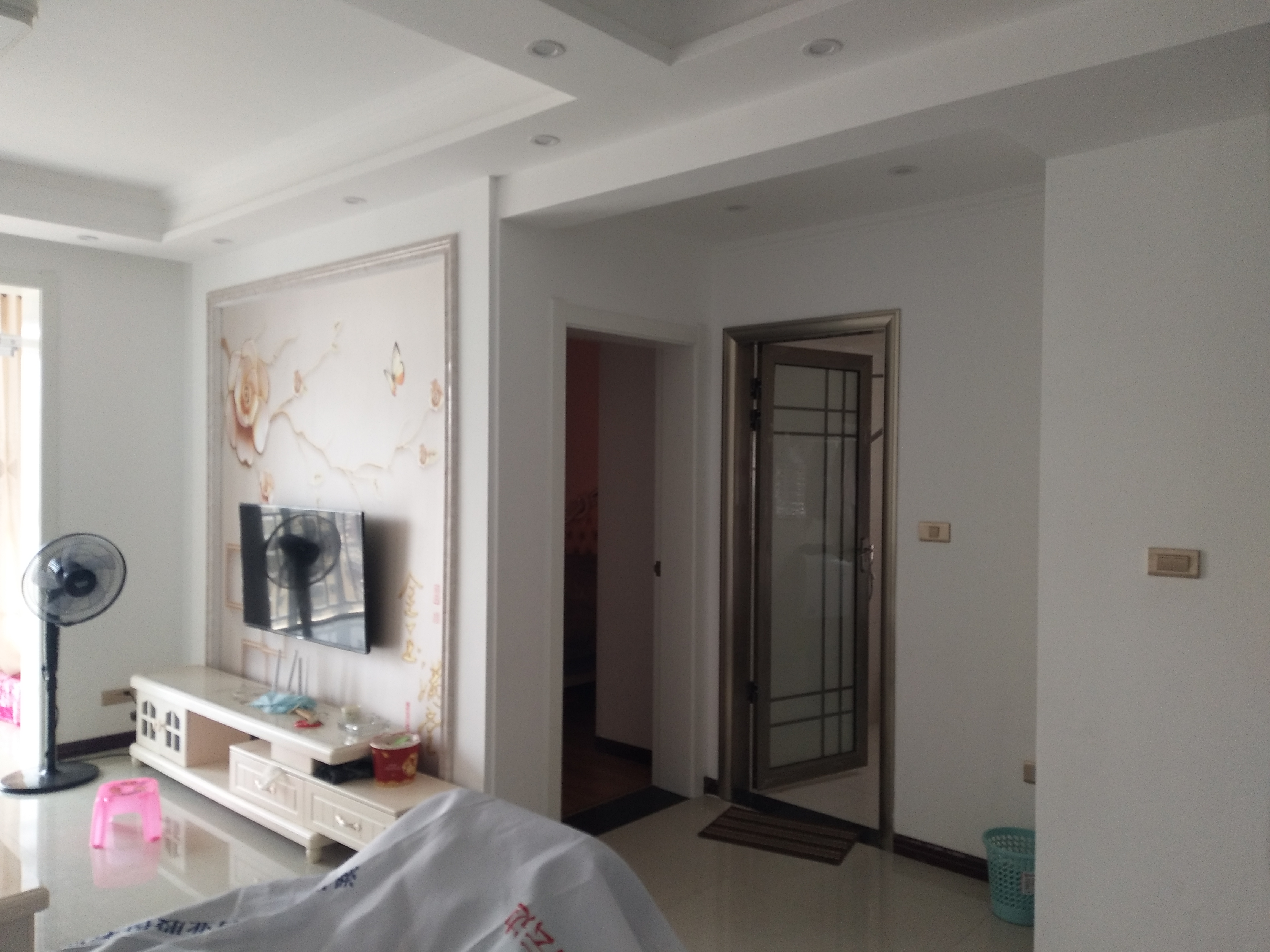 新街精装两房未住好楼层价格美丽