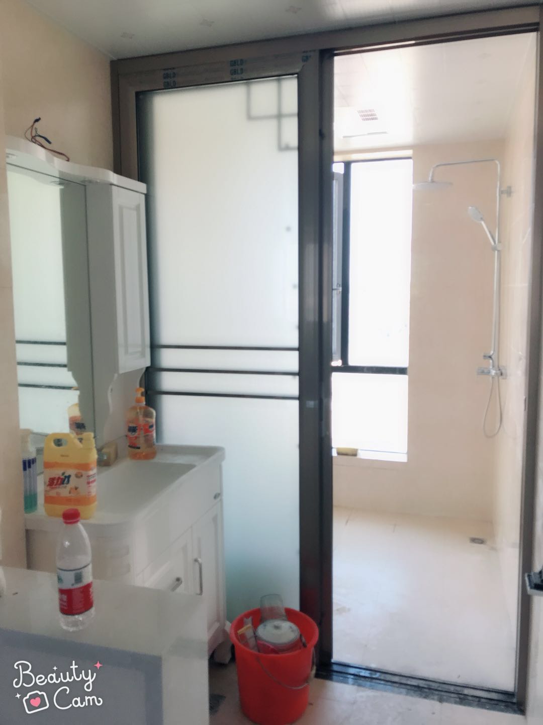 绿地华庭新出精装修三房电梯小高层户型方正采光好