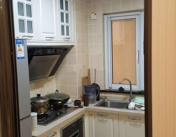 满庭春3室1期带供暖整体出租