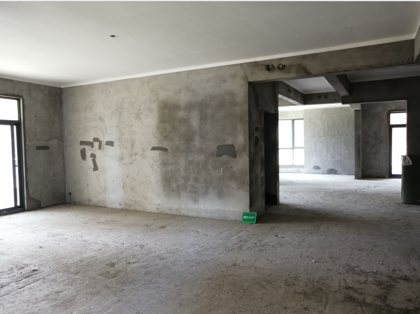 御台公馆毛坯大四房楼层好格局好另外带车位诚意出售大平层