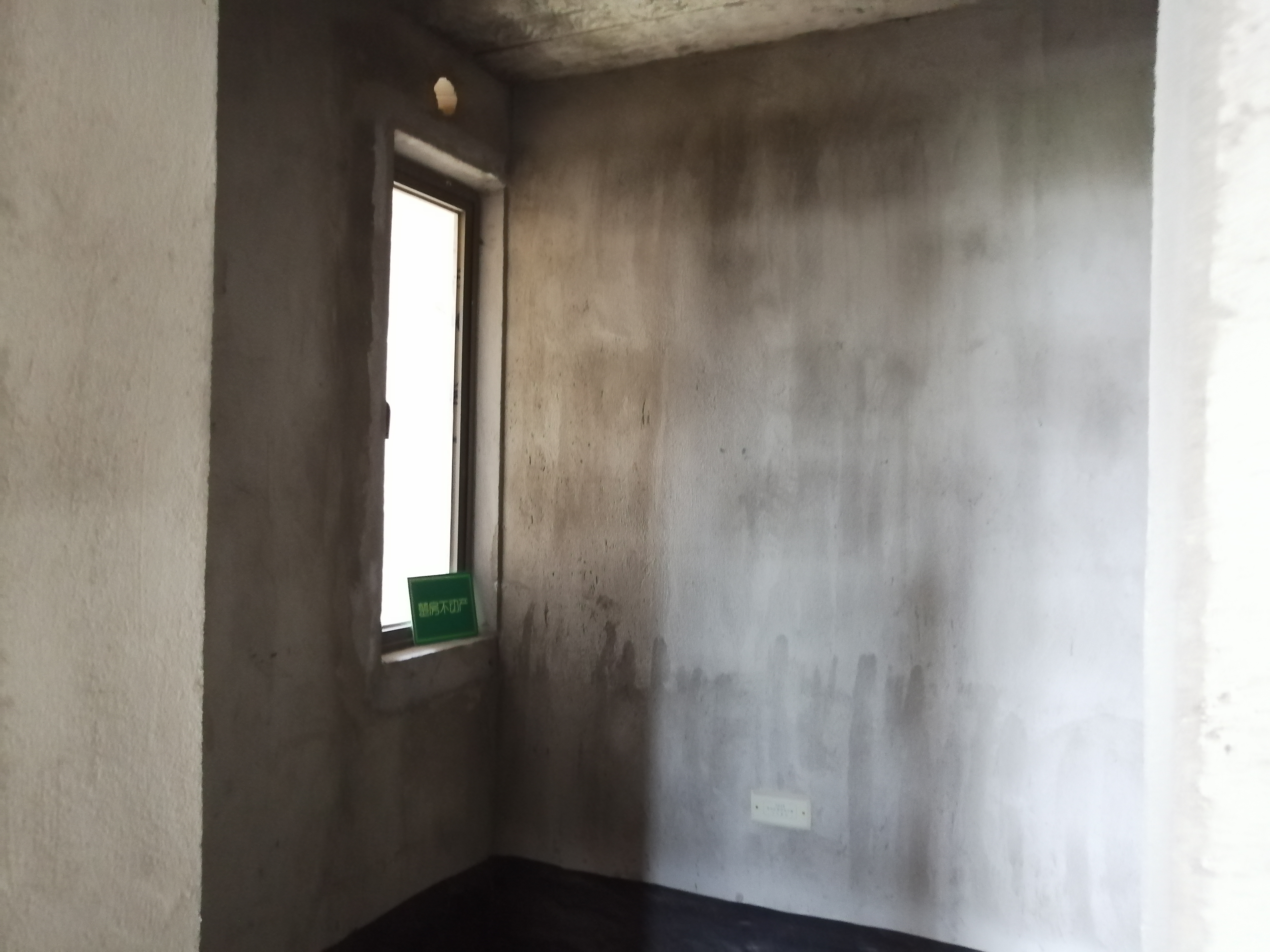 御台公馆毛坯大四房楼层好格局好另外带车位诚意出售大平层