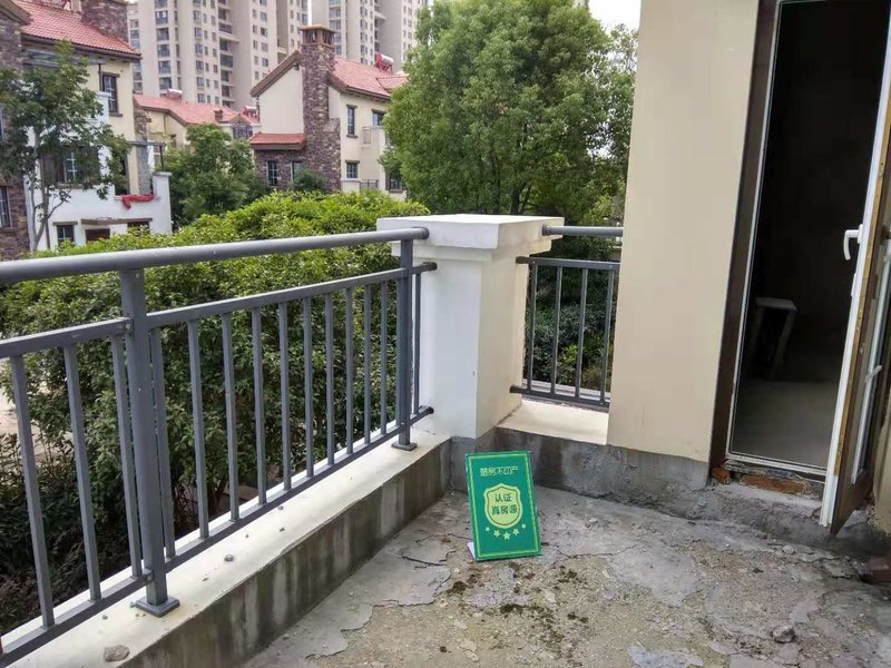 汉江公园仙桃二小御江湾三层别墅两个停车位带花园