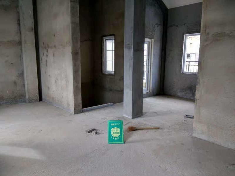 汉江公园仙桃二小御江湾三层别墅两个停车位带花园